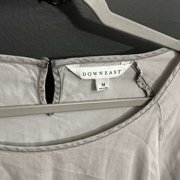 Downeast Pullover Flutter Sleeve Blouse Gray With Black Embroidery Size Medium - Picture 8 of 16